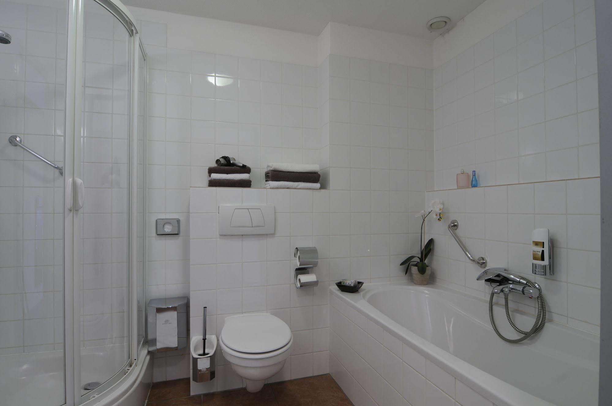 Hotel Nehalennia Domburg Luaran gambar